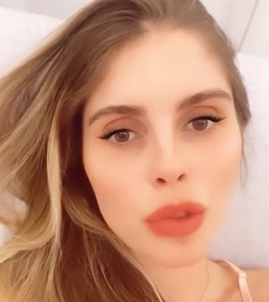 Bárbara Evans pede apoio emocional após mãe ser diagnosticada com Covid-19