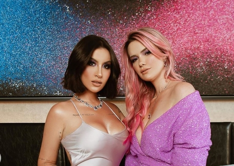 Ex-BBBs Bianca Andrade e Marcela se beijam durante programa e fãs piram