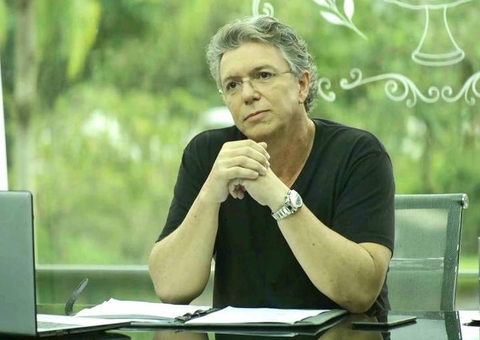 BBB21: Boninho confirma confinamento e fala sobre casa de vidro