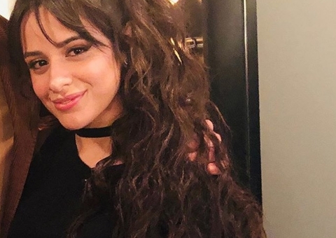 Camila Cabello dá adeus aos cabelos longos; veja como ficou