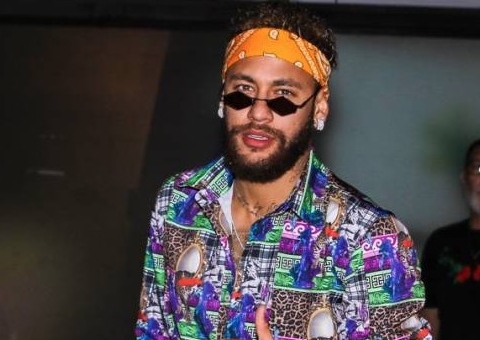 Neymar constrói boate subterrânea em mansão para curtir com os 'parças'