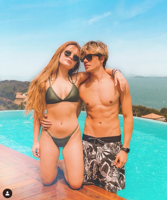 Larissa Manoela se declara para Leo Cidade em aniversário de namoro