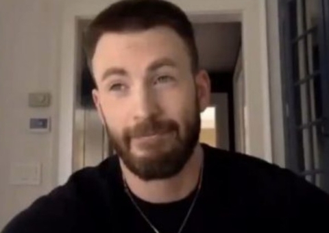 Chris Evans fala pela primeira vez sobre nude vazado: 'vergonhoso'