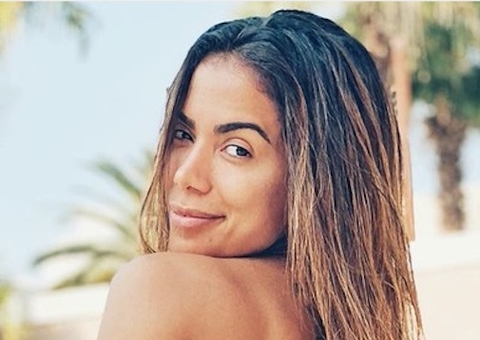 Anitta comemora fim do tratamento contra trombose 