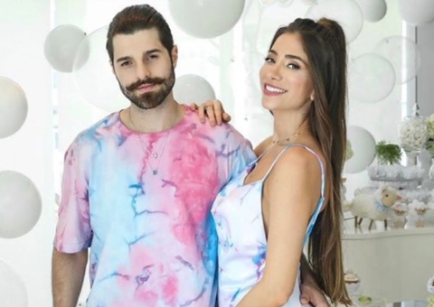 Romana Novais rebate críticas sobre nome da filha: 'qual o problema?'