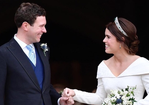 Princesa Eugenie, neta de Elisabeth II, está grávida de seu primeiro filho 