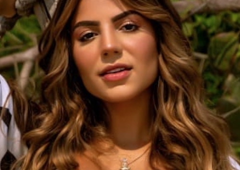 Ex-BBB Hariany admite que aumentou bumbum com gordura de minilipo 