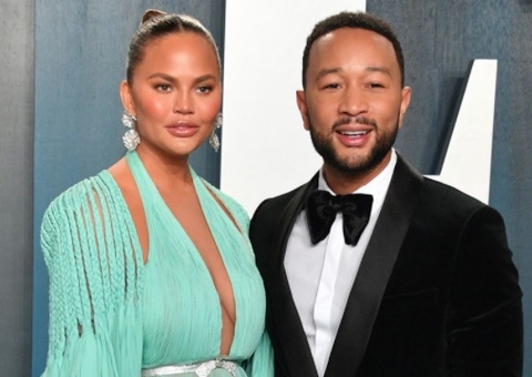 Bebê de John Legend e Chrissy Teigen morre após o parto 