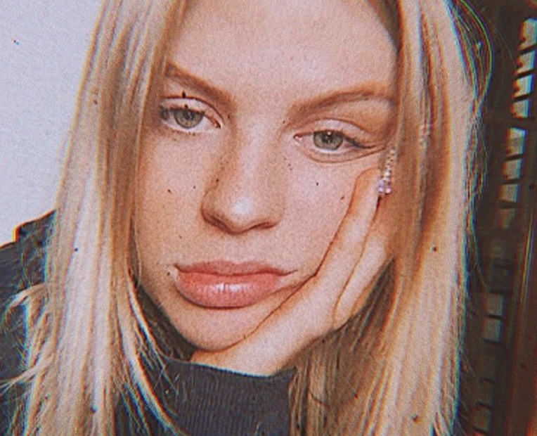 Luisa Sonza ostenta rabetão em fotos durante viagem no México