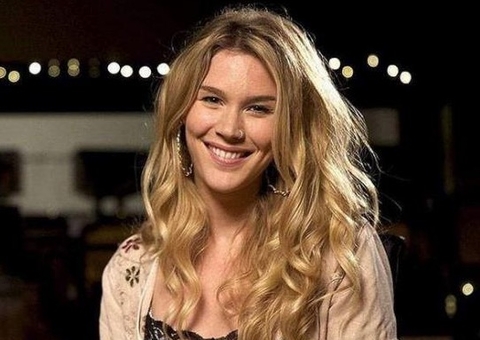 Cantora Joss Stone está grávida do primeiro filho