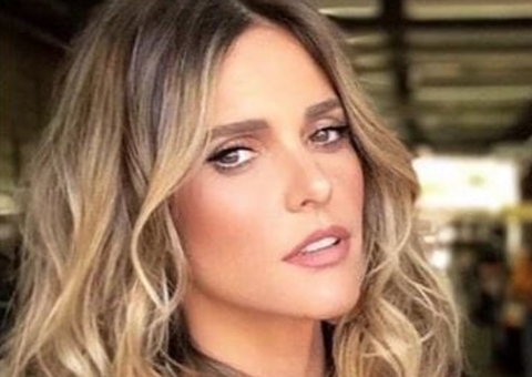 Fernanda Lima surge de cabelo curtíssimo em foto com os filhos 