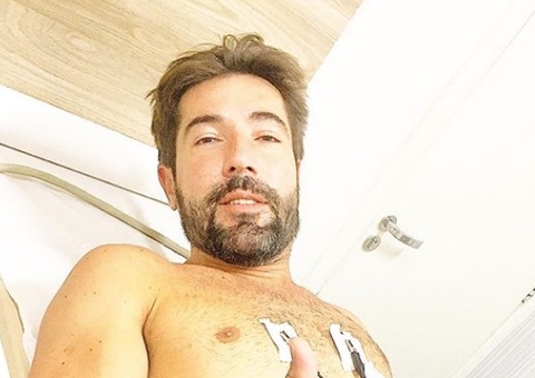 Com foto no hospital, Sandro Pedroso faz textão e preocupa seguidores