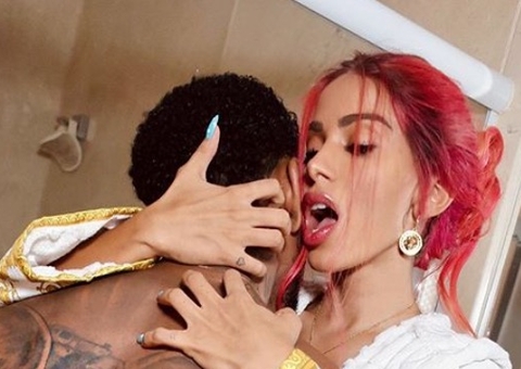 Nego do Borel e Anitta surgem em fotos picantes; cantora rebate críticas 
