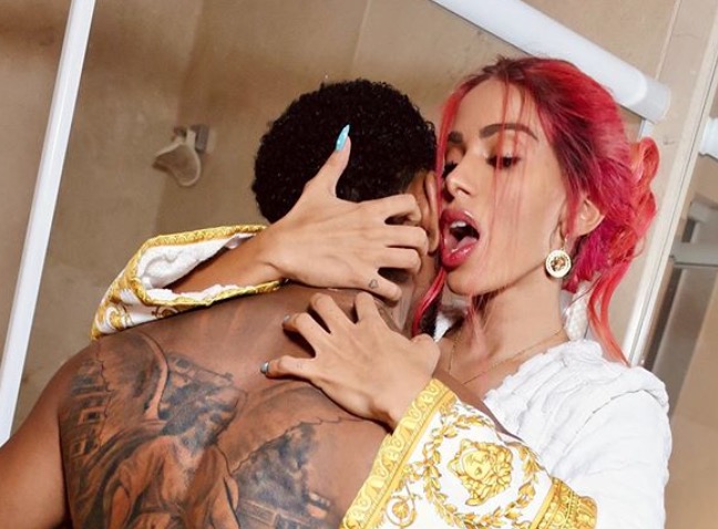 Nego do Borel e Anitta surgem em fotos picantes; cantora rebate críticas 