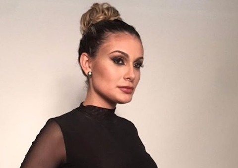 Andressa Urach revela ranço de igreja: 'nem na prostituição me senti assim'