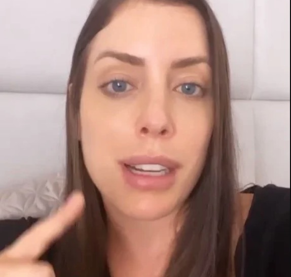 Filha de Justus contrai Covid-19 após passeios e culpa máscara de tricô