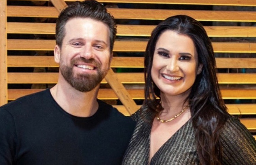 Cantor Marlon rebate ex-mulher sobre traição:'casamento fadado ao fracasso'