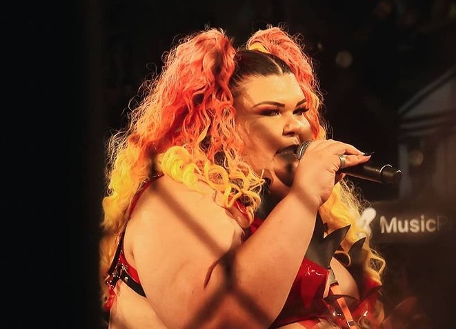 Rapper MC Venenosa morre aos 32 anos e família pede velório digno