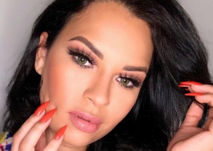 Ex-BBB Ariadna sobre homenagens a Maradona: 'Nunca vai ser um herói'