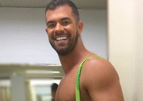 Borat de 'Amor & Sexo' está com bolsa de colostomia e esposa pede orações  