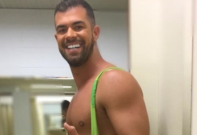 Borat de 'Amor & Sexo' está com bolsa de colostomia e esposa pede orações  