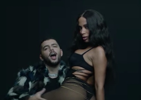 Anitta dá surra de bunda em clipe picante com Pedro Sampaio e Luan; Assista