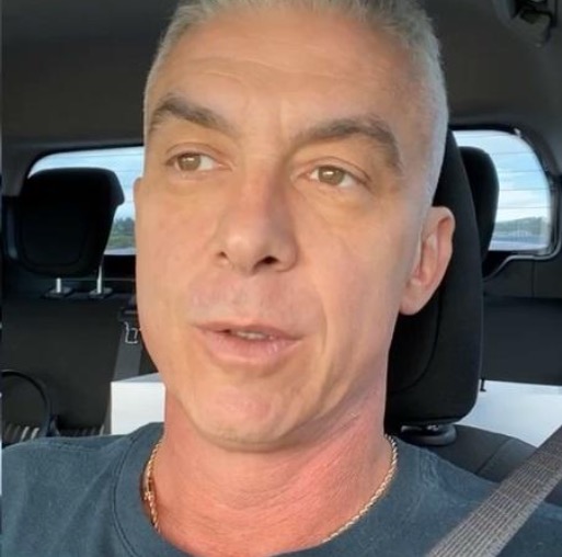 Alexandre Corrêa desabafa sobre tratamento contra câncer e diz estar fraco
