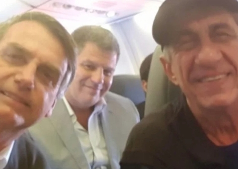 Ex-apoiador, Fagner desabafa sobre Bolsonaro: 'atuação ridícula'