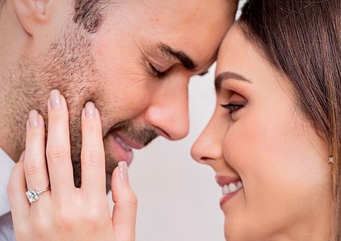 Ex de Kaká, Carol Celico oficializa noivado com Eduardo Scarpa