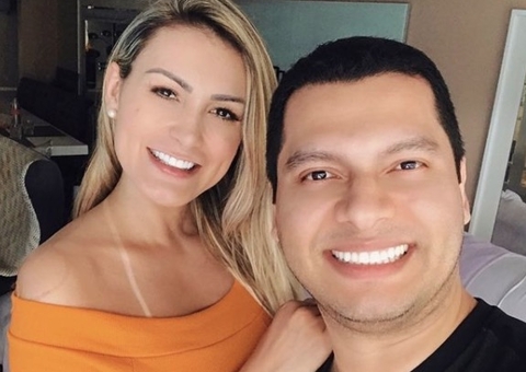 Andressa Urach abre álbum de fotos do casamento com Thiago Lopes