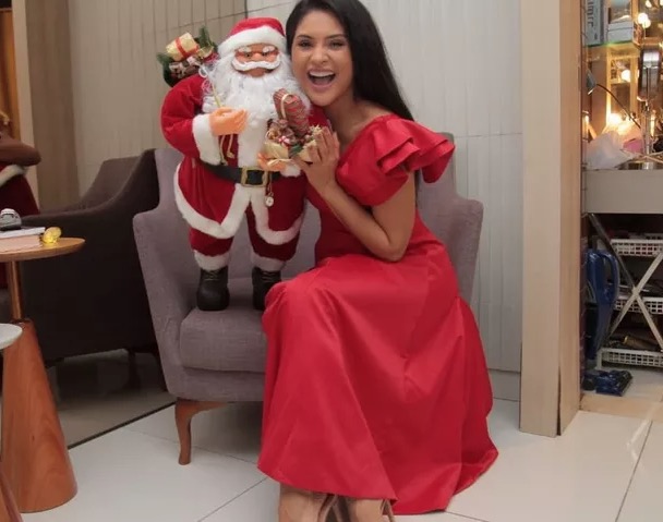 Mileide Mihaile testa positivo para Covid-19 após festa de Carlinhos Maia