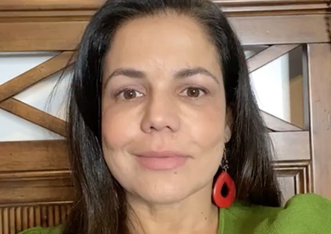 Nivea Stelmann passa por cirurgia de emergência após hemorragia 