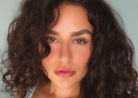 Kéfera é processada em R$ 80 mil por ex-funcionária 