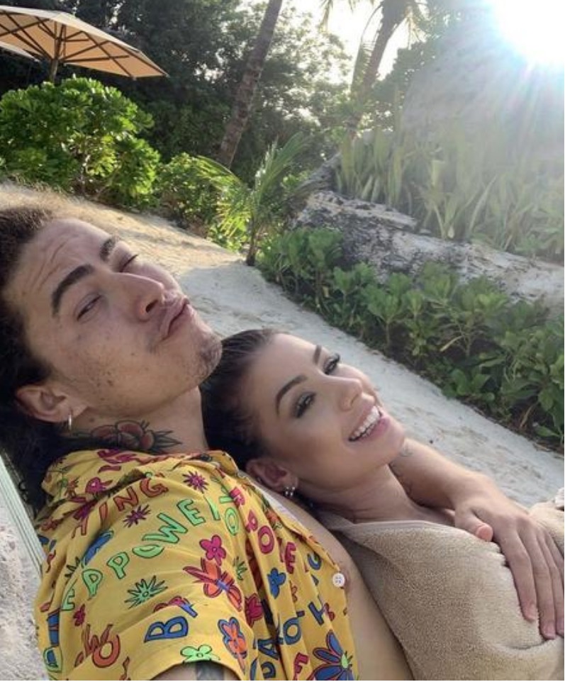 Whindersson Nunes faz aniversário e ganha declaração da namorada