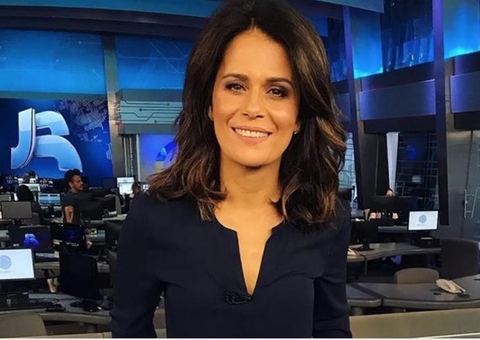 Adriana Araújo deixa Record após críticas a Bolsonaro