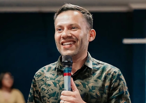 Cantor gospel Flávio Camargo morre com infecção no pulmão após covid 