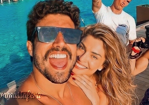 Caio Castro completa 32 anos com Grazi Massafera e amigos em Noronha