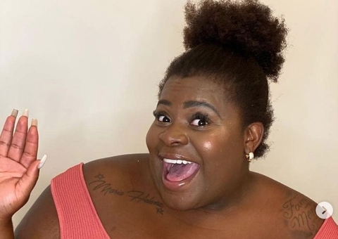 Jojo Todynho manda foto nua por engano no grupo da família