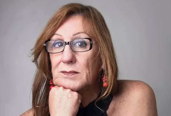 Cartunista Laerte Coutinho apresenta melhora da Covid e deixa UTI