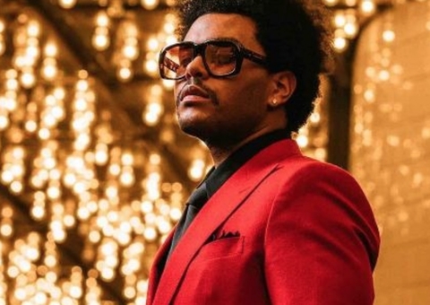 Assista o show do The Weeknd no Super Bowl que deixou todos em êxtase