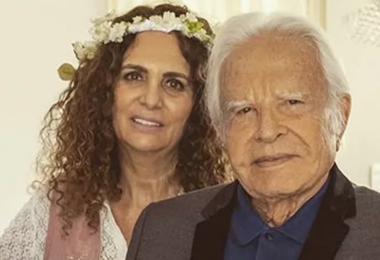 Cid Moreira e mulher renovam votos de casamento após 20 anos