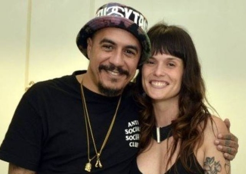 Marcelo D2 e mulher contraem Covid-19 e cantor pede: 'usem máscara'