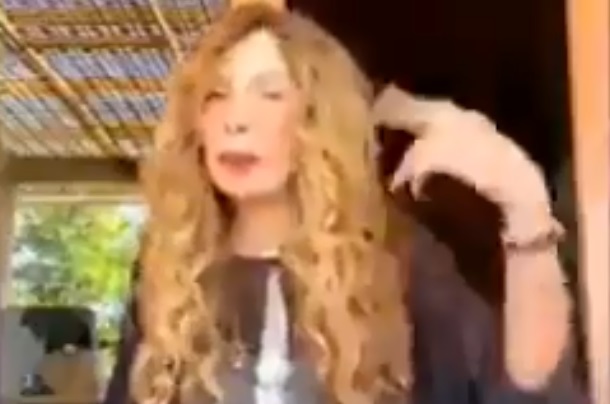 Elba Ramalho diz que comunistas criaram Covid-19 para destruir cristãos 