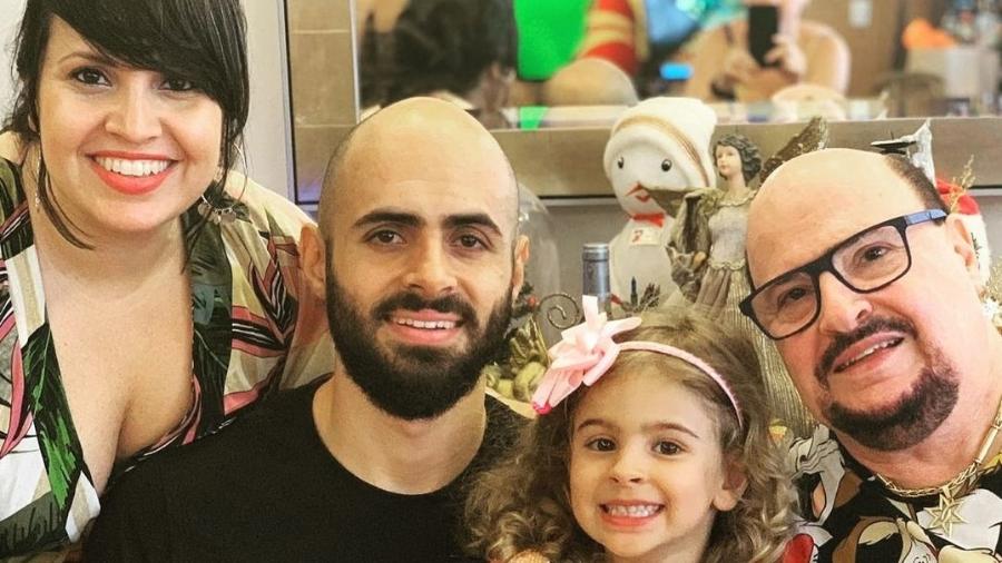 Filha de Paulinho, do Roupa Nova, faz homenagem emocionante ao pai