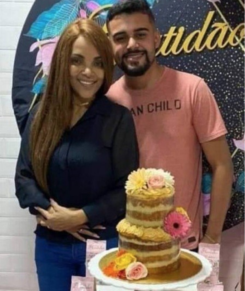 Flordelis está namorando produtor de 25 anos