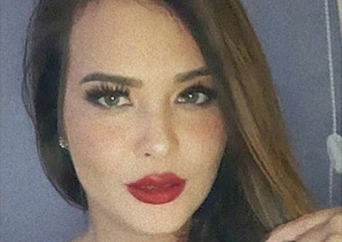 De lingerie, Geisy Arruda rebola para câmera em grupo proibidão 