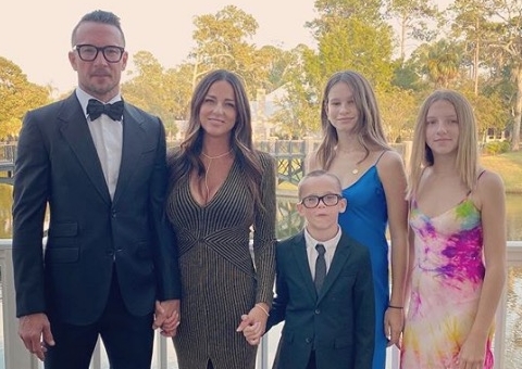 Pastor amigo de Justin Bieber é demitido da igreja Hillsong após adultério