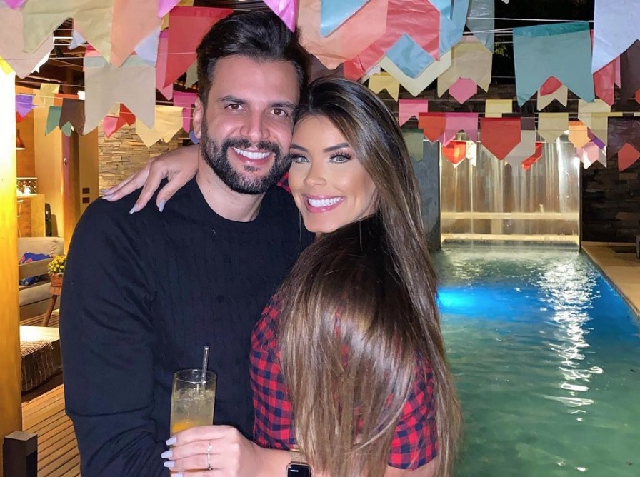 Marido de Ivy sugere pagar dívida para ex-affair com sexo: 'deixo sentar'