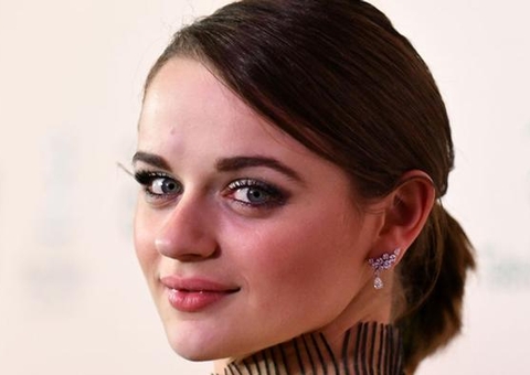 Joey King, de A Barraca do Beijo, é processada após se envolver em acidente