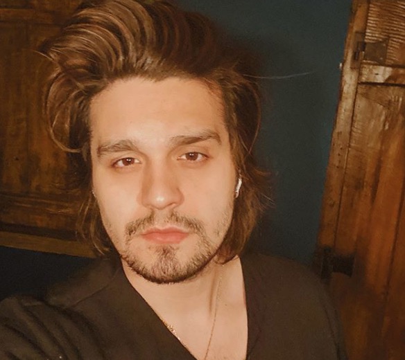 Fã-clubes de Luan Santana 'abandonam' cantor e mandam recado 